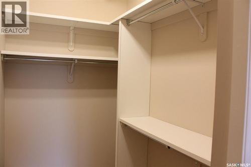 218 802 Heritage Crescent, Saskatoon, SK - Indoor With Storage