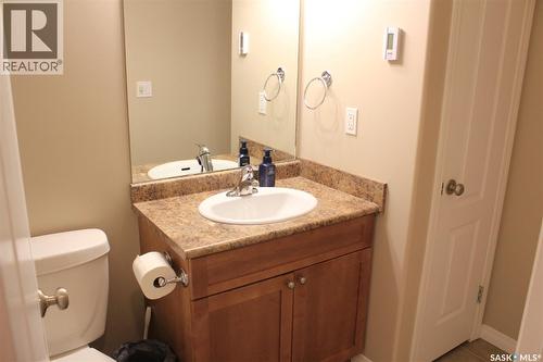 218 802 Heritage Crescent, Saskatoon, SK - Indoor Photo Showing Bathroom