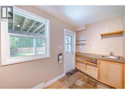 Studio Kitchen - 