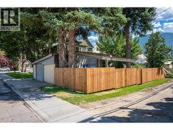 Vernon Ave - 