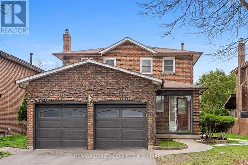 41 TANAGER SQUARE  Brampton, ON L6Z 1X1
