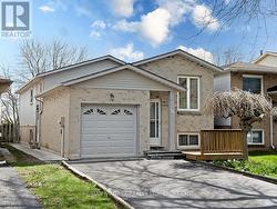 26 LAMPMAN CRESCENT Thorold (Confederation Heights), ON L2V 4K7