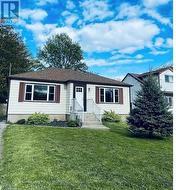 6746 BETTY AVENUE Niagara Falls, ON L2G 5W3
