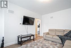 MAIN - 301 WALLACE AVENUE S Welland, ON L3B 1R8