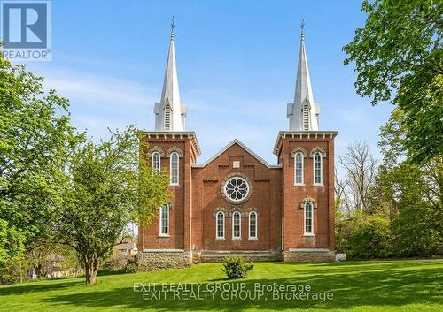 44 UNION ROAD  Prince Edward County (Ameliasburg Ward), ON K8N 4Z7