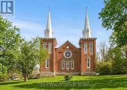 44 UNION ROAD Prince Edward County (Ameliasburg Ward), ON K8N 4Z7