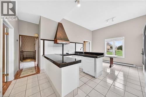 213 Stone Church Road W, Hamilton, ON - Indoor Photo Showing Other Room