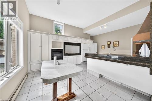 213 Stone Church Road W, Hamilton, ON - Indoor