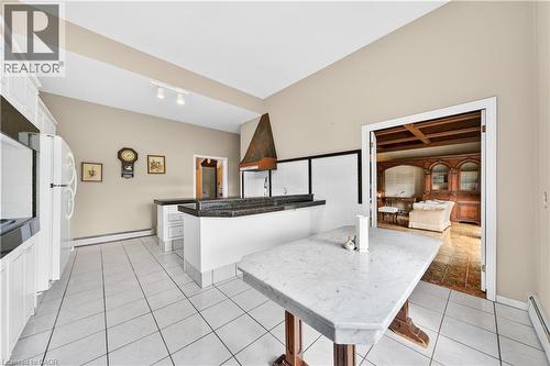 213 Stone Church Road W, Hamilton, ON - Indoor Photo Showing Other Room