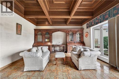 213 Stone Church Road W, Hamilton, ON - Indoor