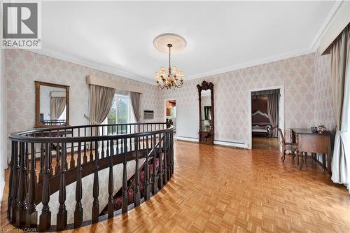 213 Stone Church Road W, Hamilton, ON - Indoor Photo Showing Other Room