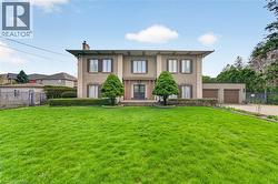 213 STONE CHURCH Road W  Hamilton, ON L9B 1A2