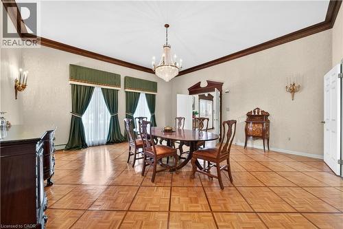 213 Stone Church Road W, Hamilton, ON - Indoor Photo Showing Dining Room