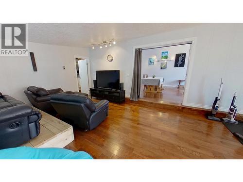 9516 113 Avenue, Fort St. John, BC - Indoor Photo Showing Living Room