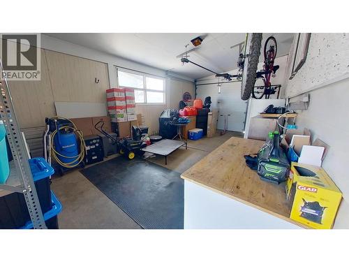 9516 113 Avenue, Fort St. John, BC - Indoor Photo Showing Garage