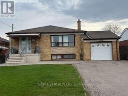 49 BLAYDON AVENUE Toronto, ON M3M 2E3