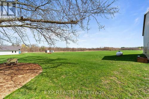 9221 Hickory Drive, Strathroy-Caradoc, ON - Outdoor