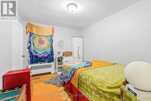 54 Centennial Boulevard, Ottawa, ON - Indoor Photo Showing Bedroom