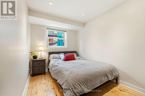 209 Marier Avenue, Ottawa, ON - Indoor Photo Showing Bedroom
