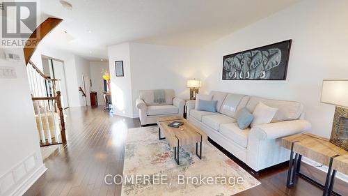 239 Hunterbrook Street, Ottawa, ON - Indoor Photo Showing Living Room