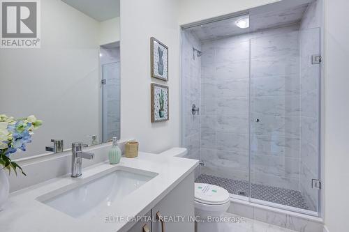 147 Berczy Green Drive, Markham, ON - Indoor Photo Showing Bathroom