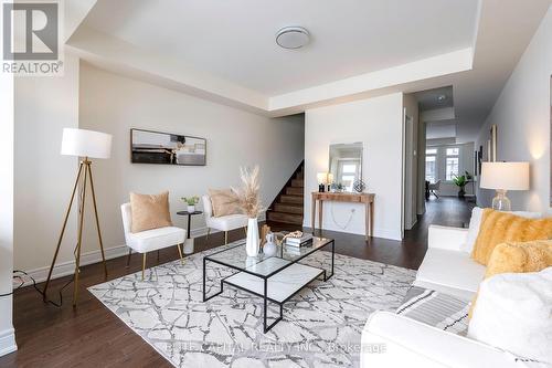147 Berczy Green Drive, Markham, ON - Indoor Photo Showing Living Room