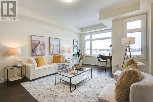 147 Berczy Green Drive, Markham, ON - Indoor Photo Showing Living Room