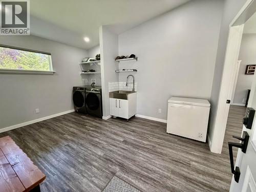 4985 Kyllo Road, 108 Mile Ranch, BC - Indoor