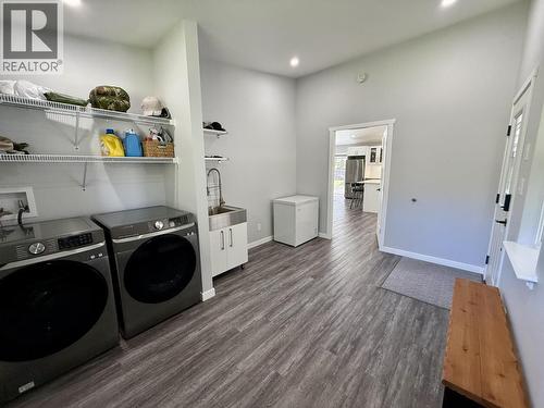 4985 Kyllo Road, 108 Mile Ranch, BC - Indoor Photo Showing Laundry Room