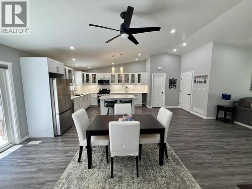 4985 Kyllo Road, 108 Mile Ranch, BC - Indoor Photo Showing Dining Room