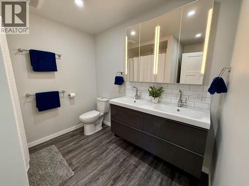 4985 Kyllo Road, 108 Mile Ranch, BC - Indoor Photo Showing Bathroom