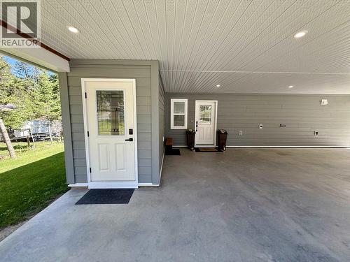 4985 Kyllo Road, 108 Mile Ranch, BC - Outdoor With Exterior