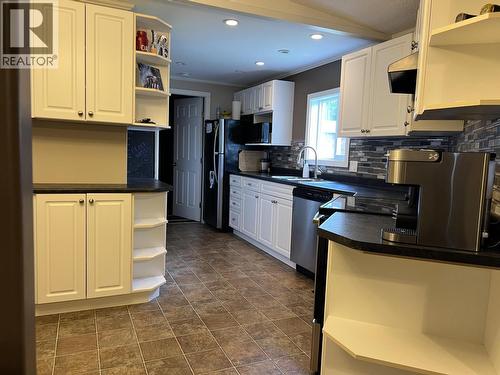 5514 Hepting Road, Prince George, BC - Indoor Photo Showing Kitchen