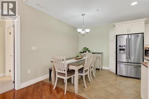 1550 Venetian Boulevard Unit# 310, Point Edward, ON - Indoor Photo Showing Dining Room