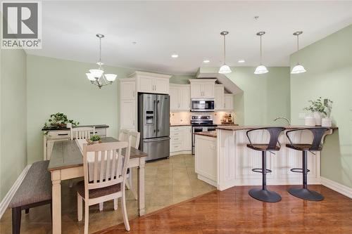 1550 Venetian Boulevard Unit# 310, Point Edward, ON - Indoor