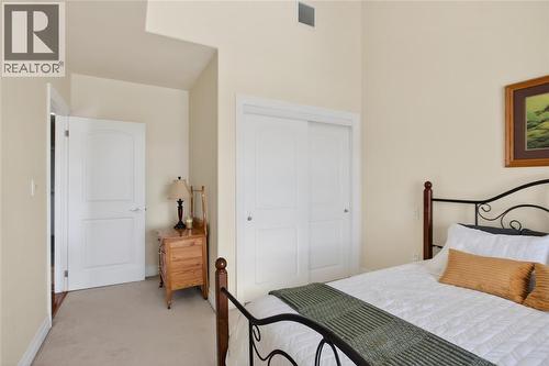 1550 Venetian Boulevard Unit# 310, Point Edward, ON - Indoor Photo Showing Bedroom
