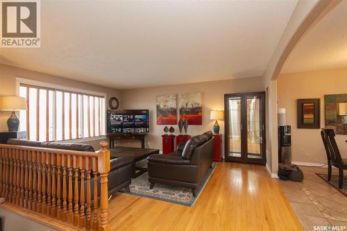10314 Bunce Crescent, North Battleford, SK - Indoor Photo Showing Living Room