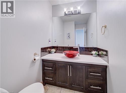 298 Ferndale Place, Waterloo, ON - Indoor Photo Showing Bathroom