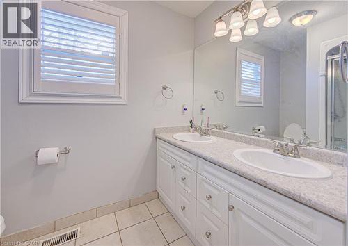 298 Ferndale Place, Waterloo, ON - Indoor Photo Showing Bathroom