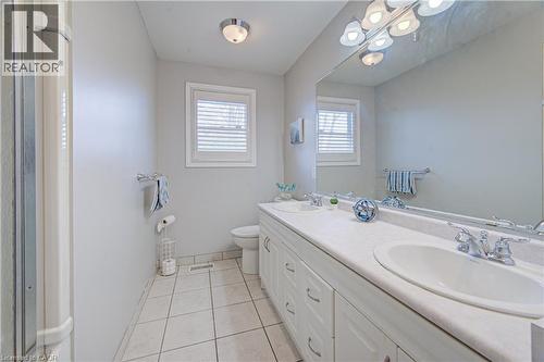 298 Ferndale Place, Waterloo, ON - Indoor Photo Showing Bathroom