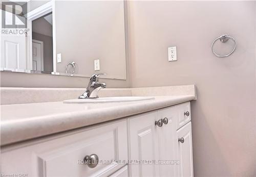 40 Madeleine Street, Kitchener, ON 