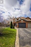 32 MCCLURE COURT  Halton Hills, ON L7G 5X6