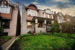 28 SILVER AVENUE Toronto, ON M6R 1X8