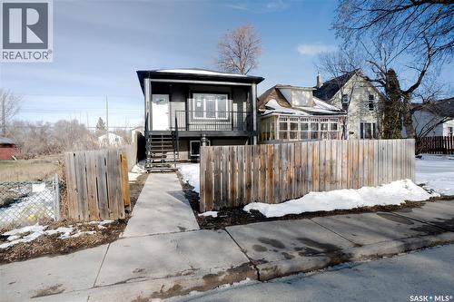 949 Robinson Street, Regina, SK - Outdoor