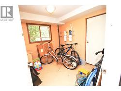 Entrance to suite and mudroom - 