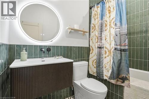 472 Barton Street E Unit# Upper, Hamilton, ON - Indoor Photo Showing Bathroom