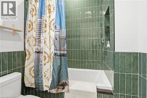 472 Barton Street E Unit# Upper, Hamilton, ON - Indoor Photo Showing Bathroom