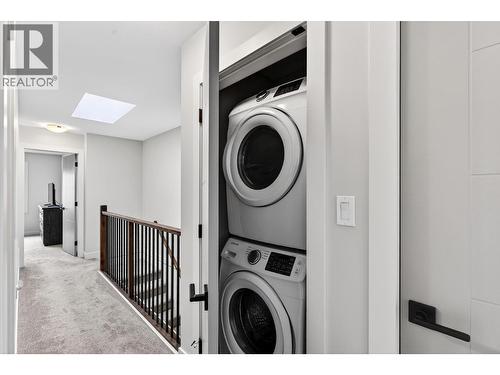 3405 16 Avenue Unit# 3, Vernon, BC - Indoor Photo Showing Laundry Room