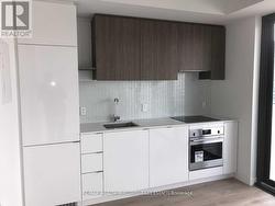 1204 - 161 ROEHAMPTON AVENUE Toronto, ON M4P 1P9