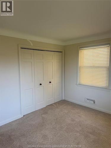 11506 Riverside, Windsor, ON - Indoor Photo Showing Other Room